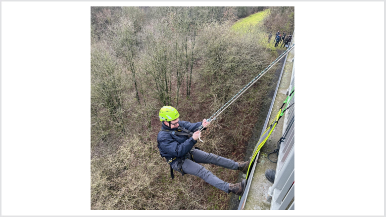 Landrat Thorben Schütt seilt sich ab