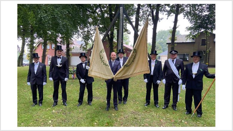 Fahnenweihe Papagoyengilde Süderheistedt